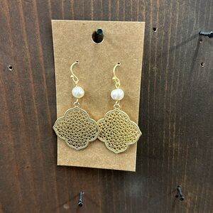Pearl & Filigree Dangle Earrings - NEW